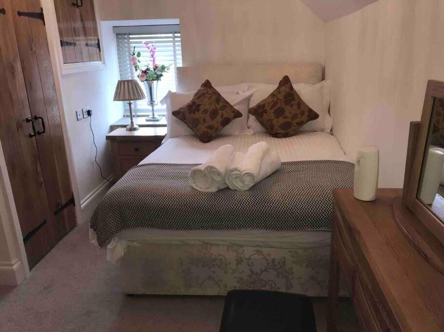 Chic 2 Bed Peak District Cottage Barn Near Alton Towers, Polar Bears, Chatsworth House Leek Ngoại thất bức ảnh