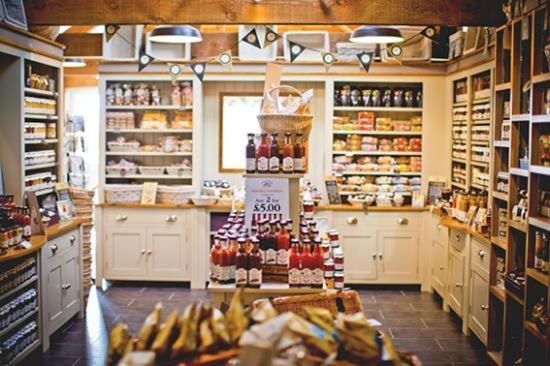 Chic 2 Bed Peak District Cottage Barn Near Alton Towers, Polar Bears, Chatsworth House Leek Ngoại thất bức ảnh